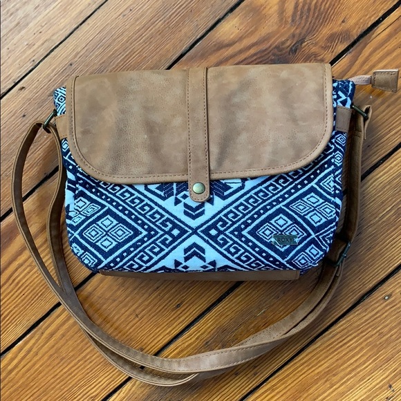 Roxy purse - Picture 1 of 5